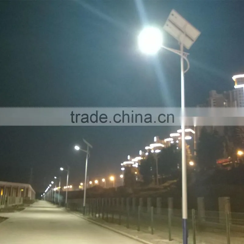 With battery storage 6-12 hours lighting time 100W solar street light system