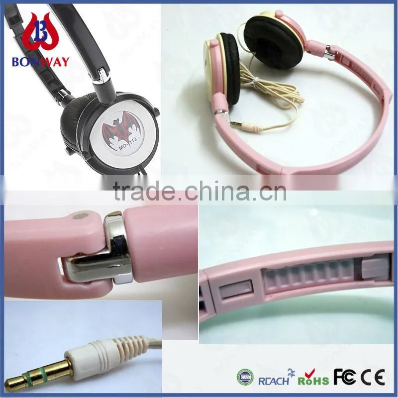 Ear muff headphones for mp3 players
