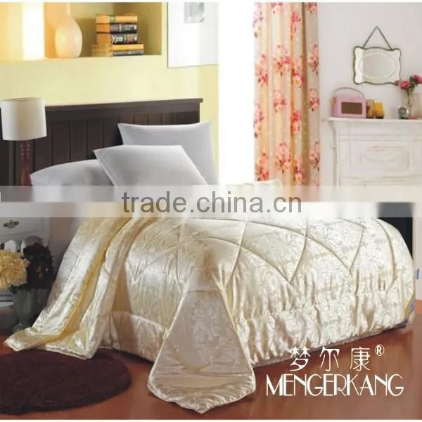 Silk quilt in high quality made in China