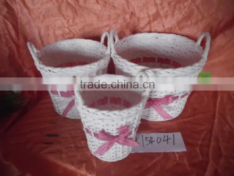 Cheap Handmade Wire Storage Basket With Cloth Linner