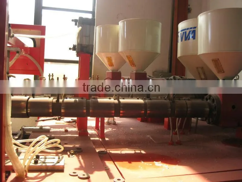 5Lmultilayer bottle blow molding machine