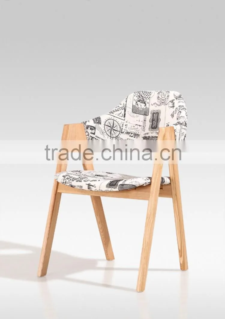 Hot Sale Beach Chair Made of Wood, Fabric, Sponge