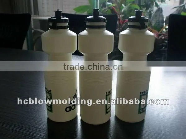 Customized plastic sports water bottle Students drinking cup Easy to carry