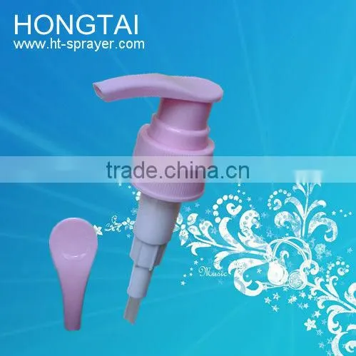 Plastic duck mouth structure lotion pump on bottle
