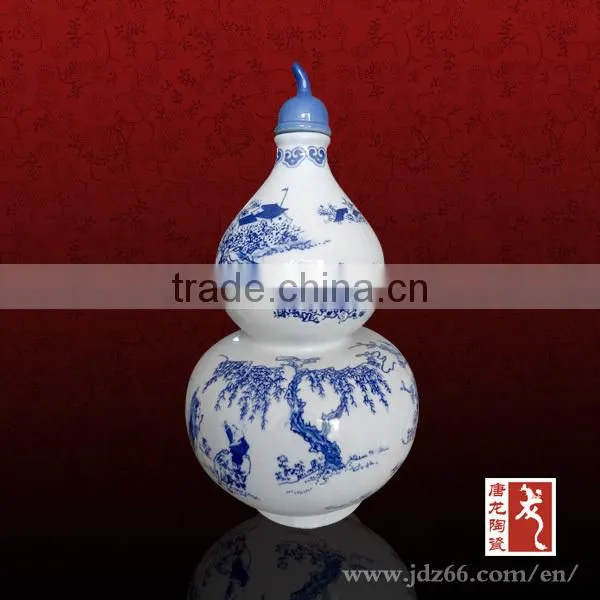 Modern style excellent quallity ceramic white and blue wine bottles made in Jingdezhen