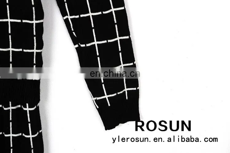 Whloesale custom leisure sweater with plaid pattern wholesale women crop top sweat suit