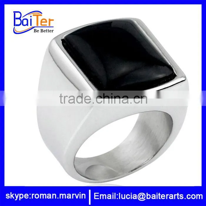 Fashion design yellow gold stainless steel rings for men wholesale