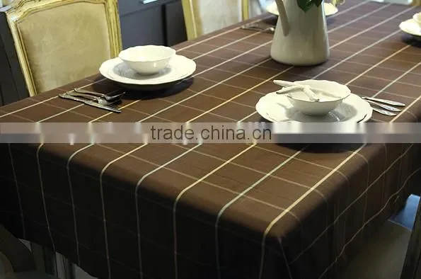 Wholesale Waterproof linen cotton fabric cheap Printed table cloth for home