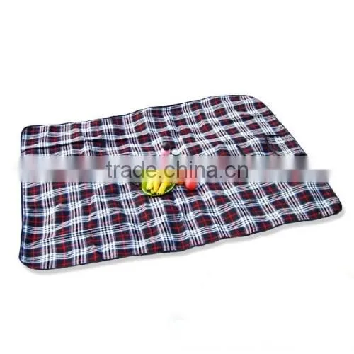 Outdoor folding waterproof picnic mat