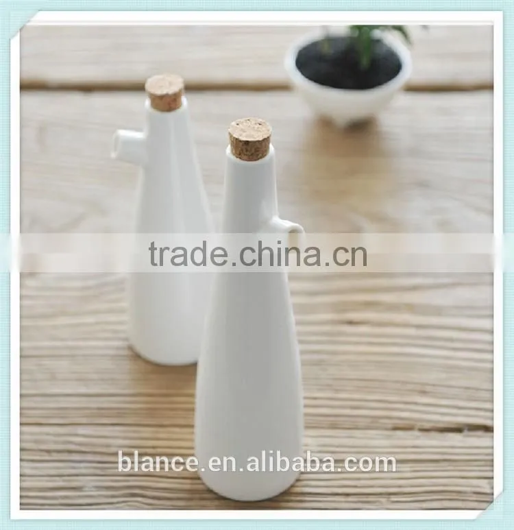 ceramic cheap soy sauce bottle white bottle design