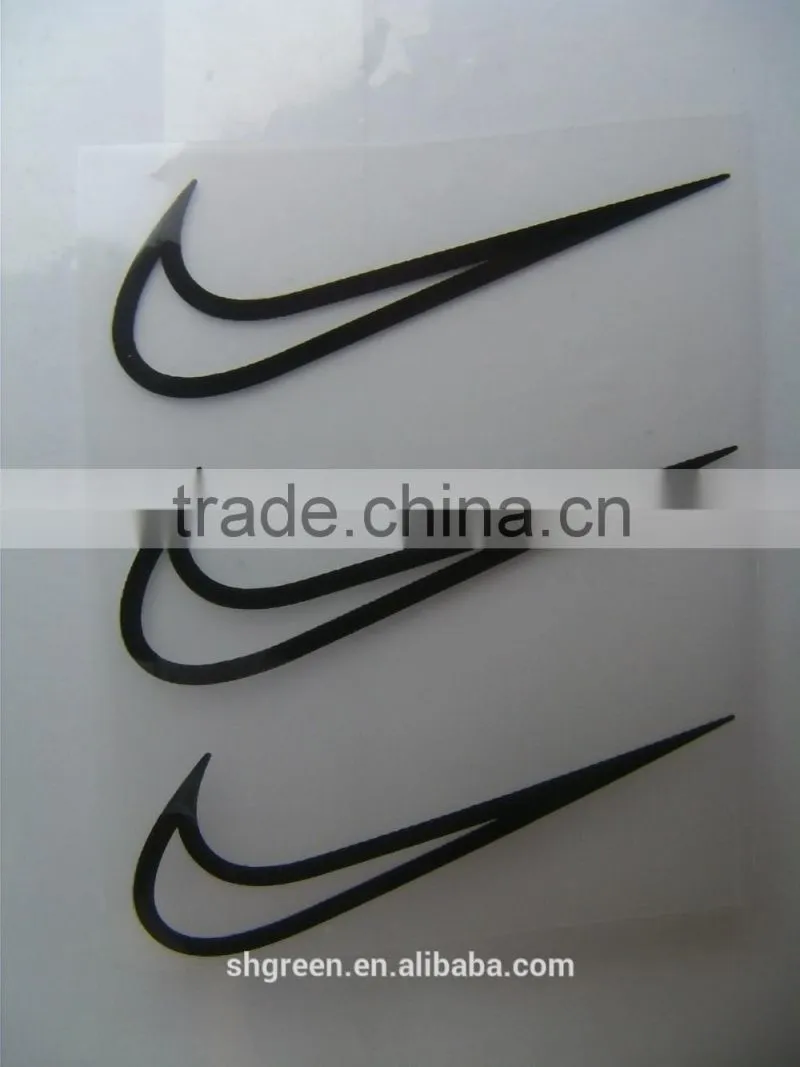 Black heat transfer printing label with 3D effect