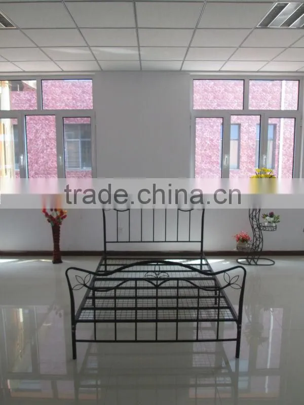 eloquent queen size iron metal bed