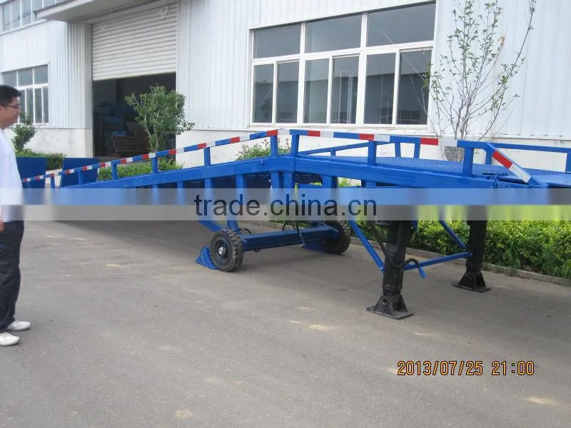 10T mobile hydraulic container loading ramp