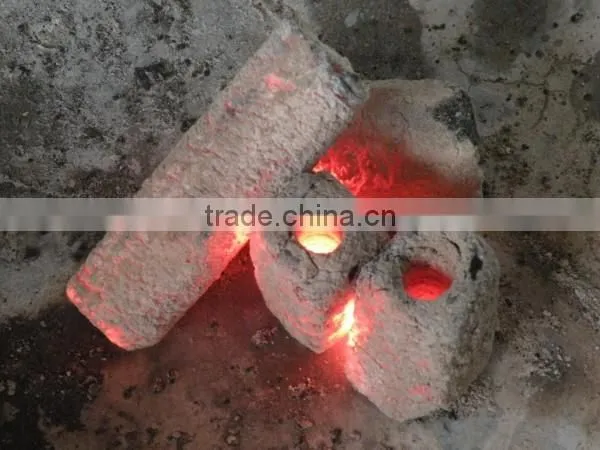 Smokeless 3% low ash charcoal wood briquette