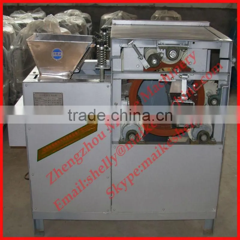 Hot sale and prefect quality wet peanut peeling machine