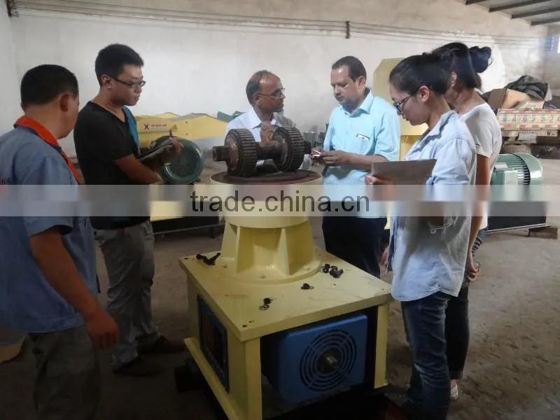 New design Ring die wood pellet machine with cilents highly speaking