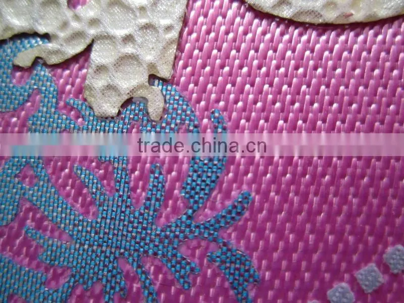 Transfer motif, muti color and shape sequins
