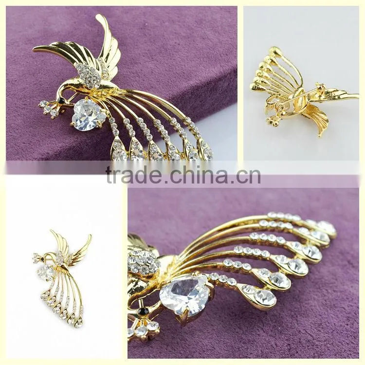 Crystal brooches wholesale gold peacock wedding brooches jewelry