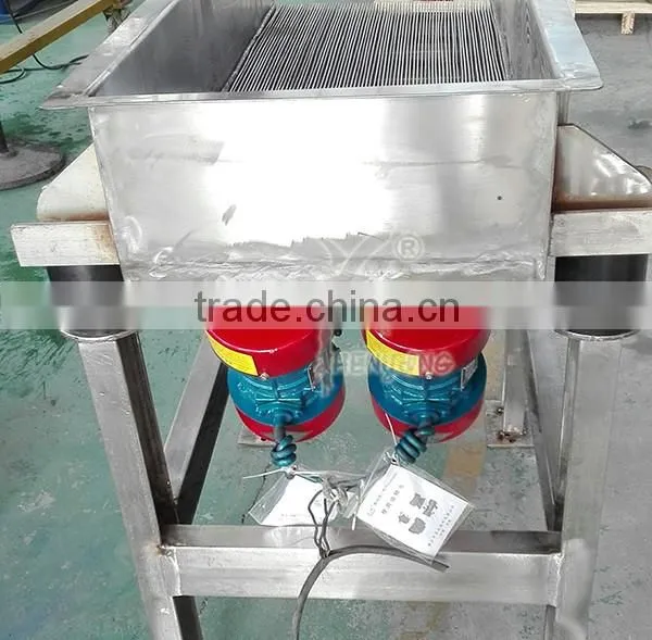 Light-type stainless steel motor vibrating feeder
