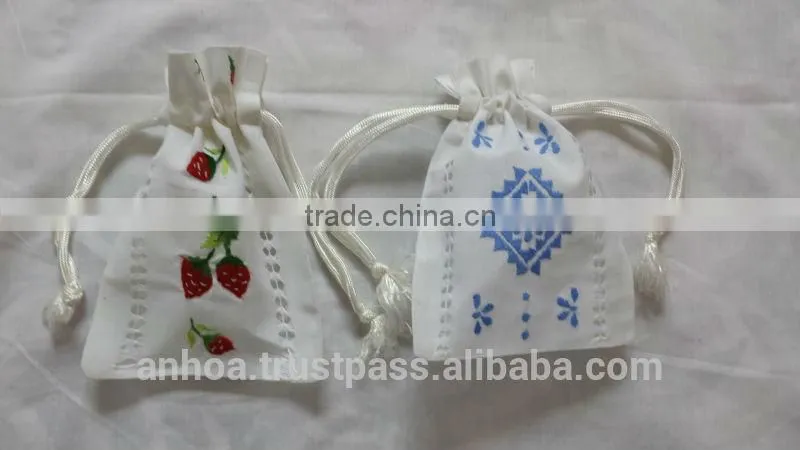 Cotton embroidery drawstring pouch bag