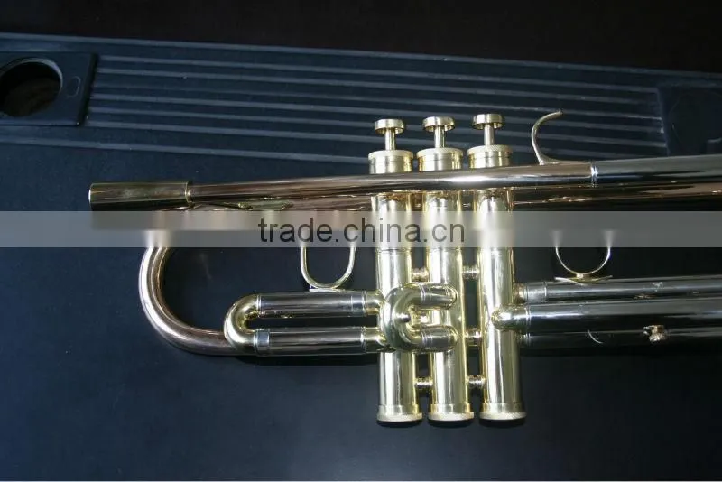 Three colour phosphor copper trumpet