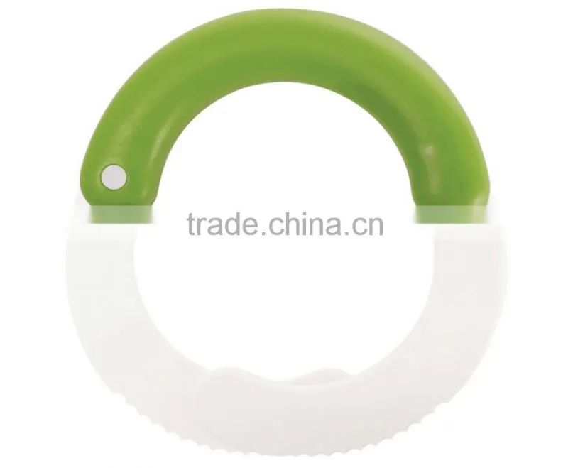 Food grade plastic vegetable fruit cutter salad cutter for kitchen Salad Shears Lettuce Chopper