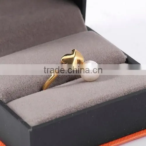 China wholesale touch love fashion stainless steel teddy bear pearl elegant women ring