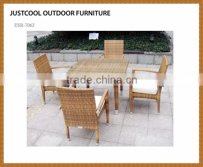 POLYNESIAN WICKER RATTAN 5 PIECE DINING SET