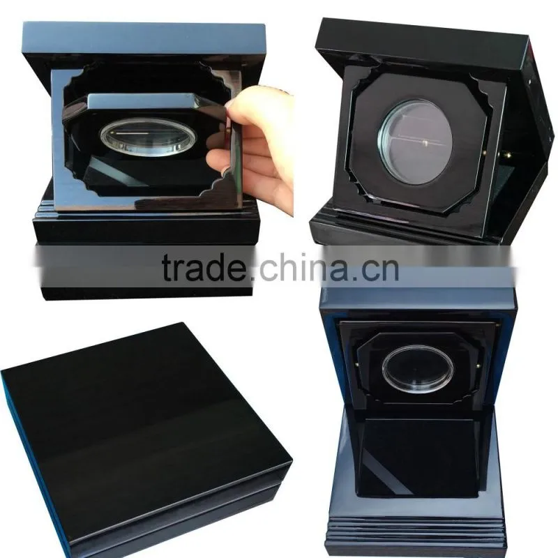 2017 New Design Rotation Wooden Coin Display and Presentation Case