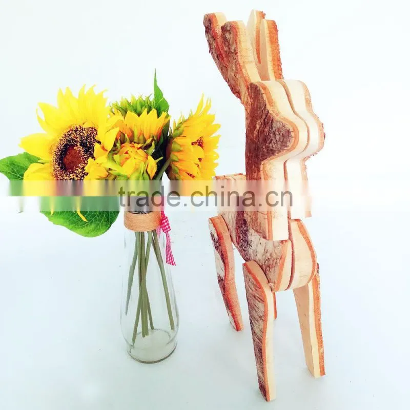The countryside amorous feelings sunshine small deer set piece