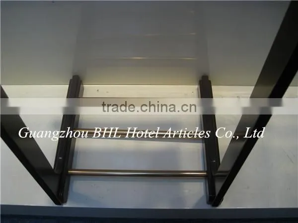 Wooden clothing racks from factory supplier goods