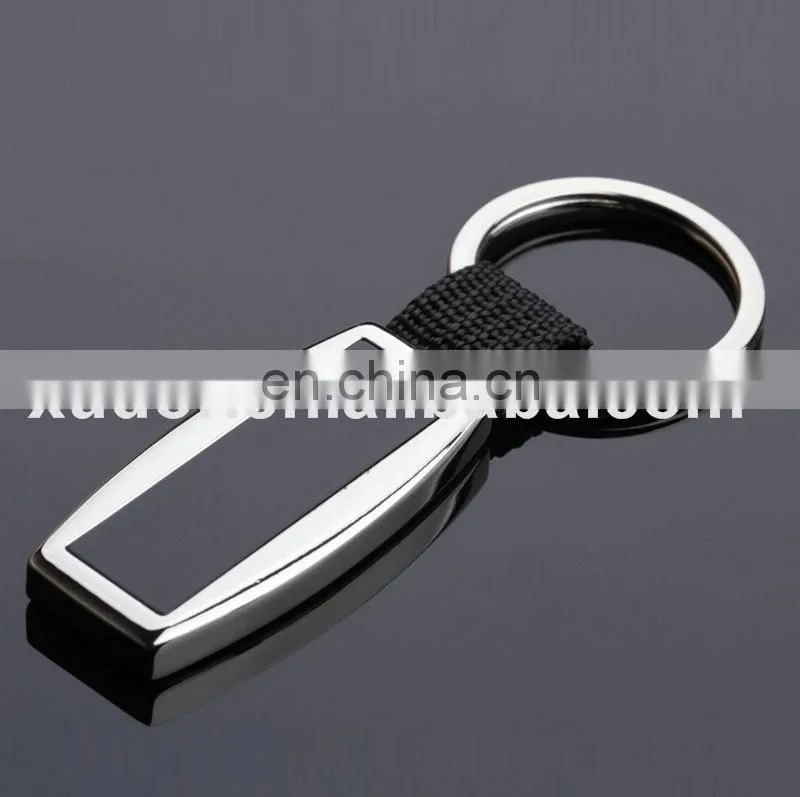 2016 Newly design metal black plastic keychains with woven belt / packing gift box key holders