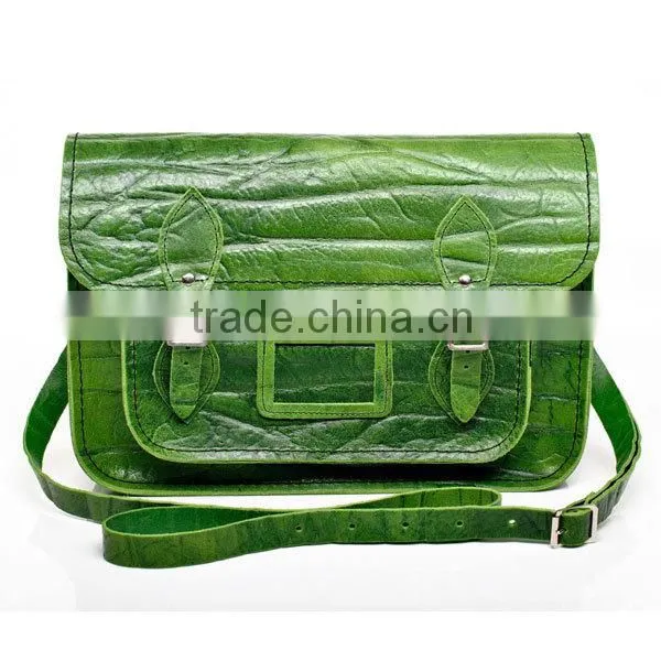 Hot selling free patterns for leather bags best messenger bag for college