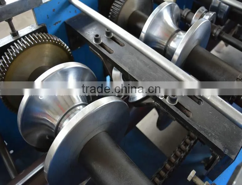 Auto steel downspout pipe roll forming machine