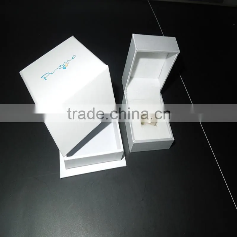 Crazy Selling New Design small White plastic jewelry box