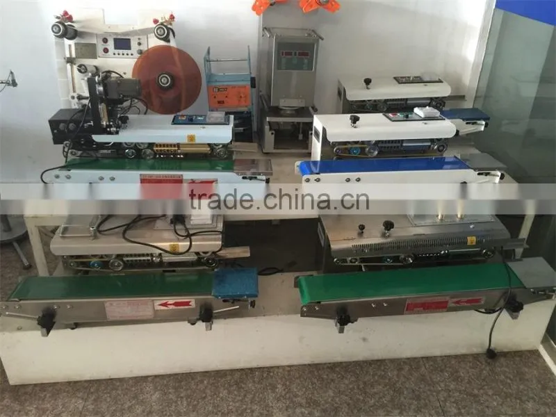 Continuous small plastic bag sealing machine with ink printing