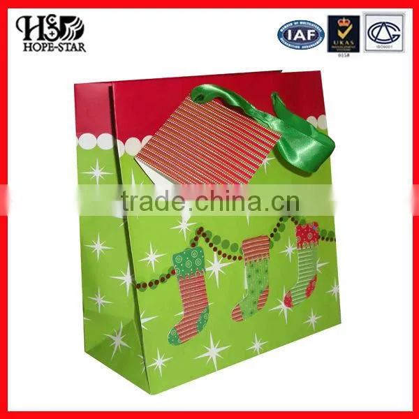 New fancy custome logo printed shopping bag ,gift bag,paper bag with handle made in China