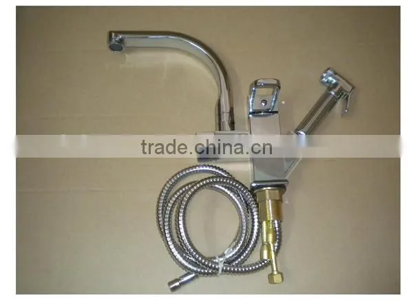 New design brass kitchen faucet, Kitchen faucet with shower head, pull out spray kitchen faucet