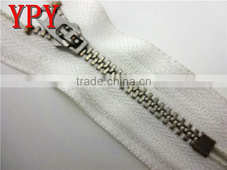Y Teeth zipper