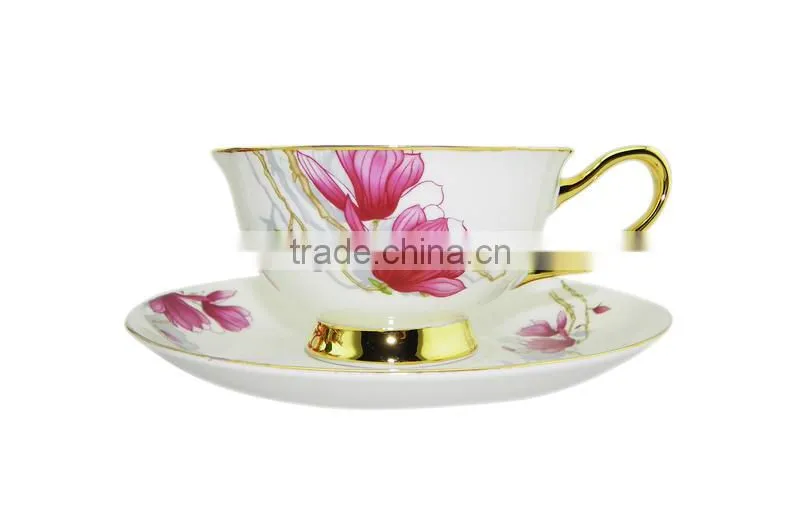 High Quality 200ml Bone China European Style Flower Pattern Coffee Mug with Saucer Set for Valentines Gift
