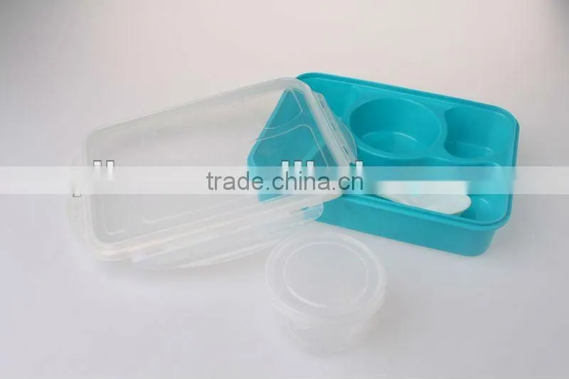 2016 New Design Plastic 4 Compartments Lunch Box With Cutlery Set