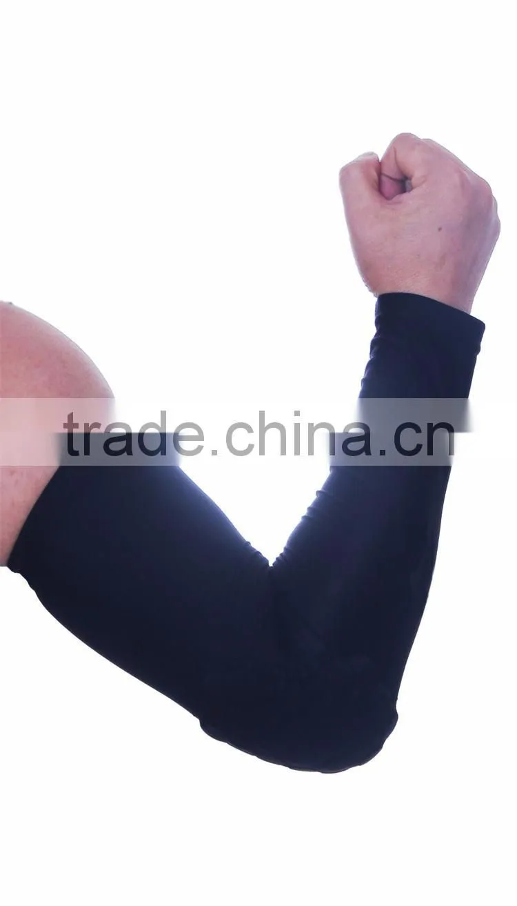 padded arm protector Compression Sleeve Elbow Pads 3-Layer Wicking, silicon gipper top, padded sleeves for basketball, football