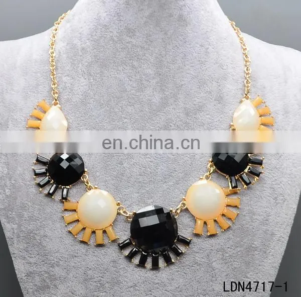 Vintage garden sunflower fan fashion germanium statement necklace jewelry