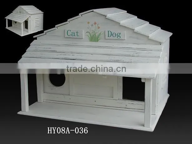 Classic country style wood pet house