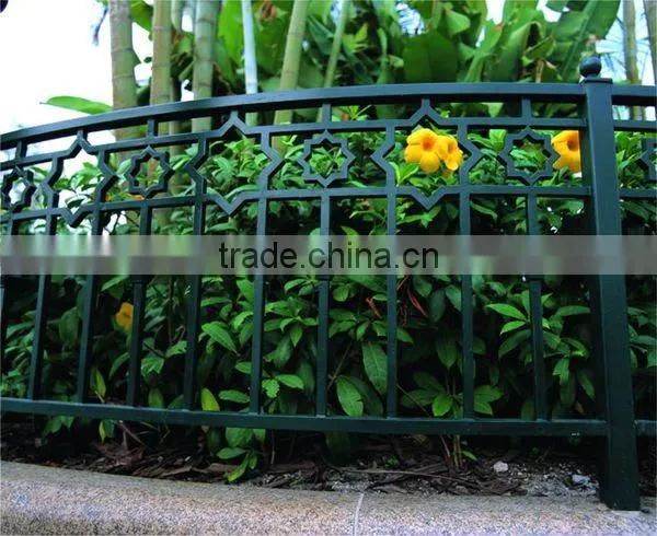 2015 Top-selling modern iron fence bracket design