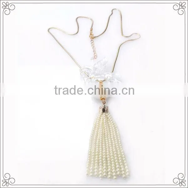 Wholesale Long Pearl Necklace Costume Jewelry With Resin Horse