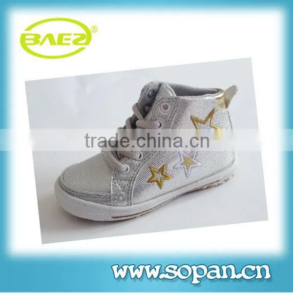 Light weight comfortable kids shoes china