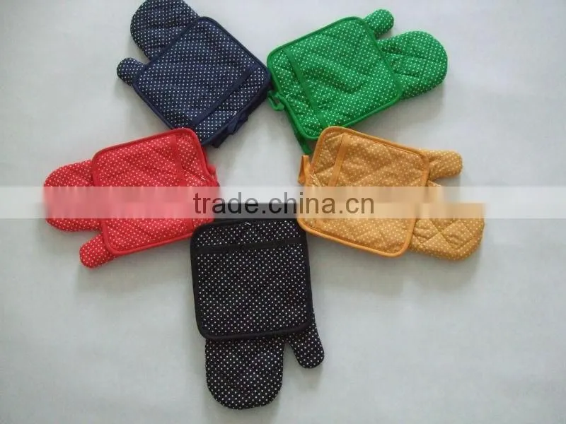 oven mitten and pot holder gift packing style for kitchen set gift boxes with home textile for promotion