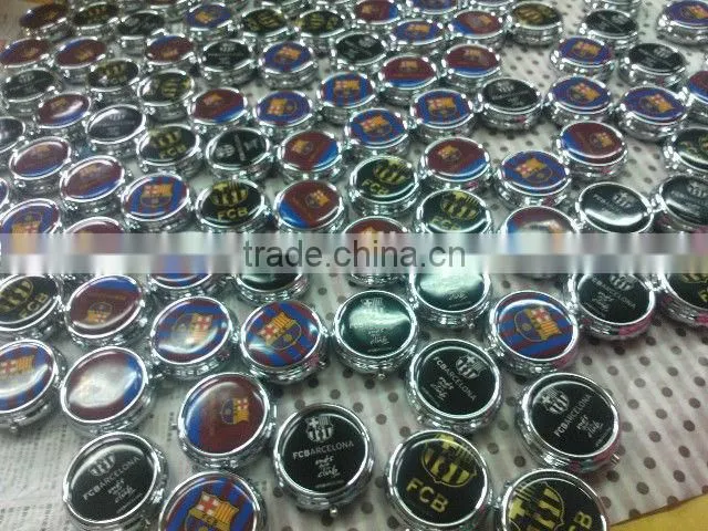 mini portable metal ashtray keychain with rubber patch