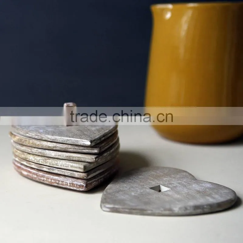 Original Heart Shape Wooden Coaster Solid Wooden Vintage Look Cup Mats Set with Holder Coffee Cap Coaster Washed Look Placement